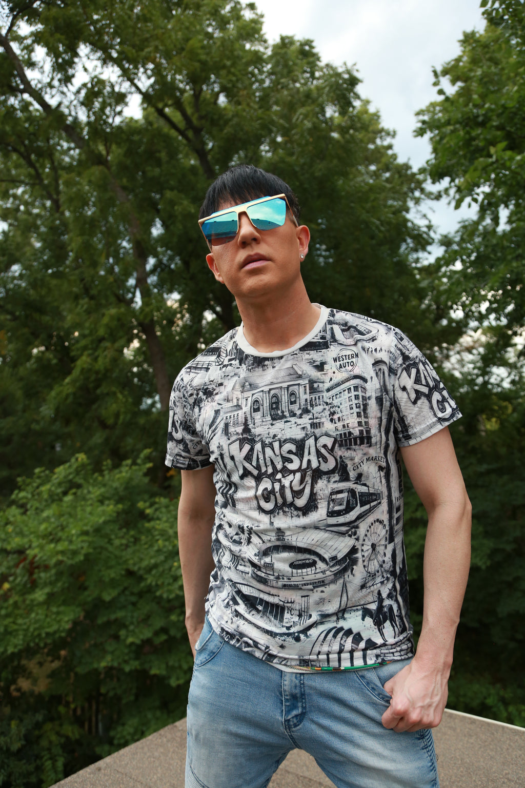KANSAS CITY Unisex T-Shirt