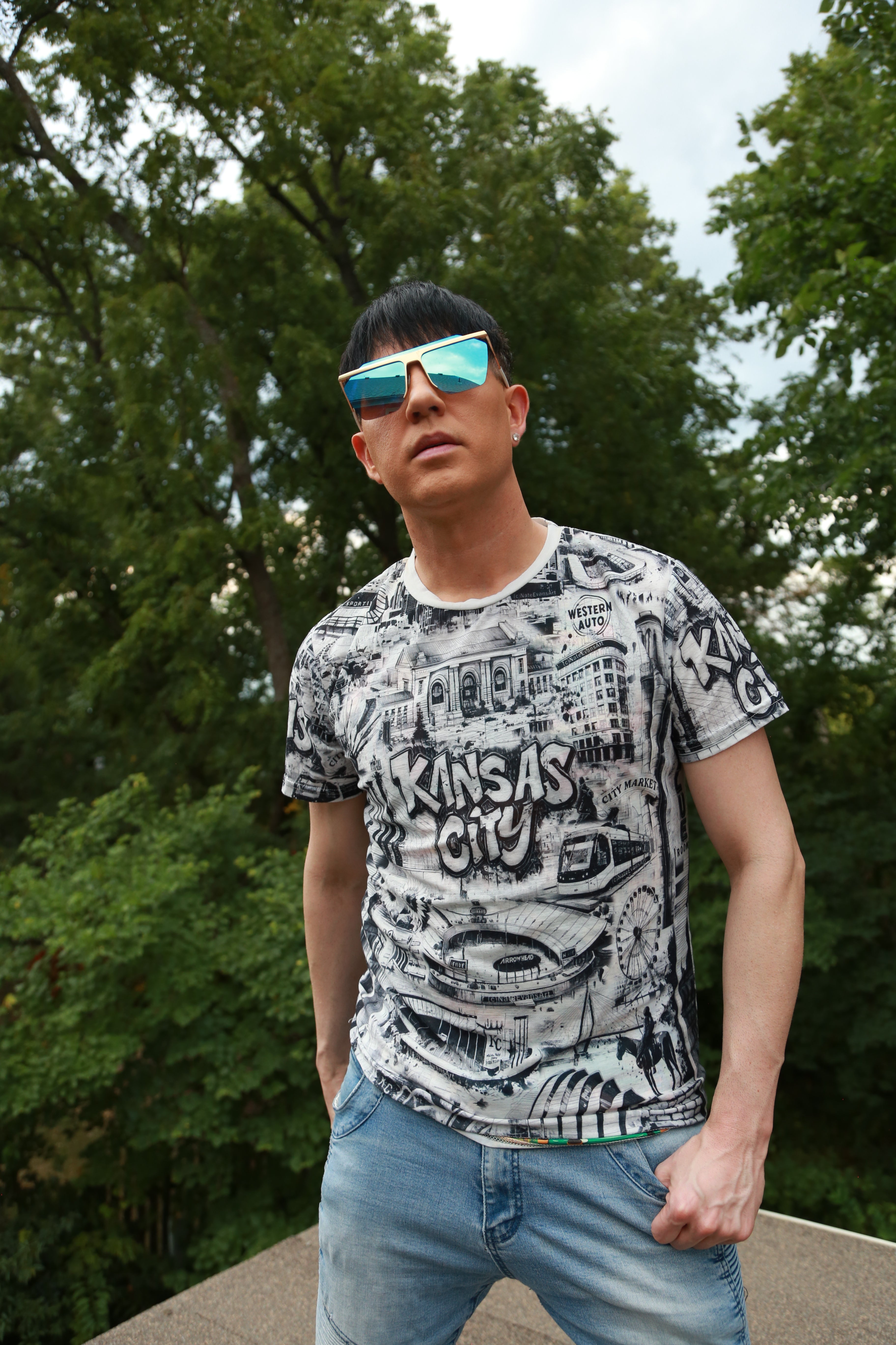 KANSAS CITY Unisex T-Shirt