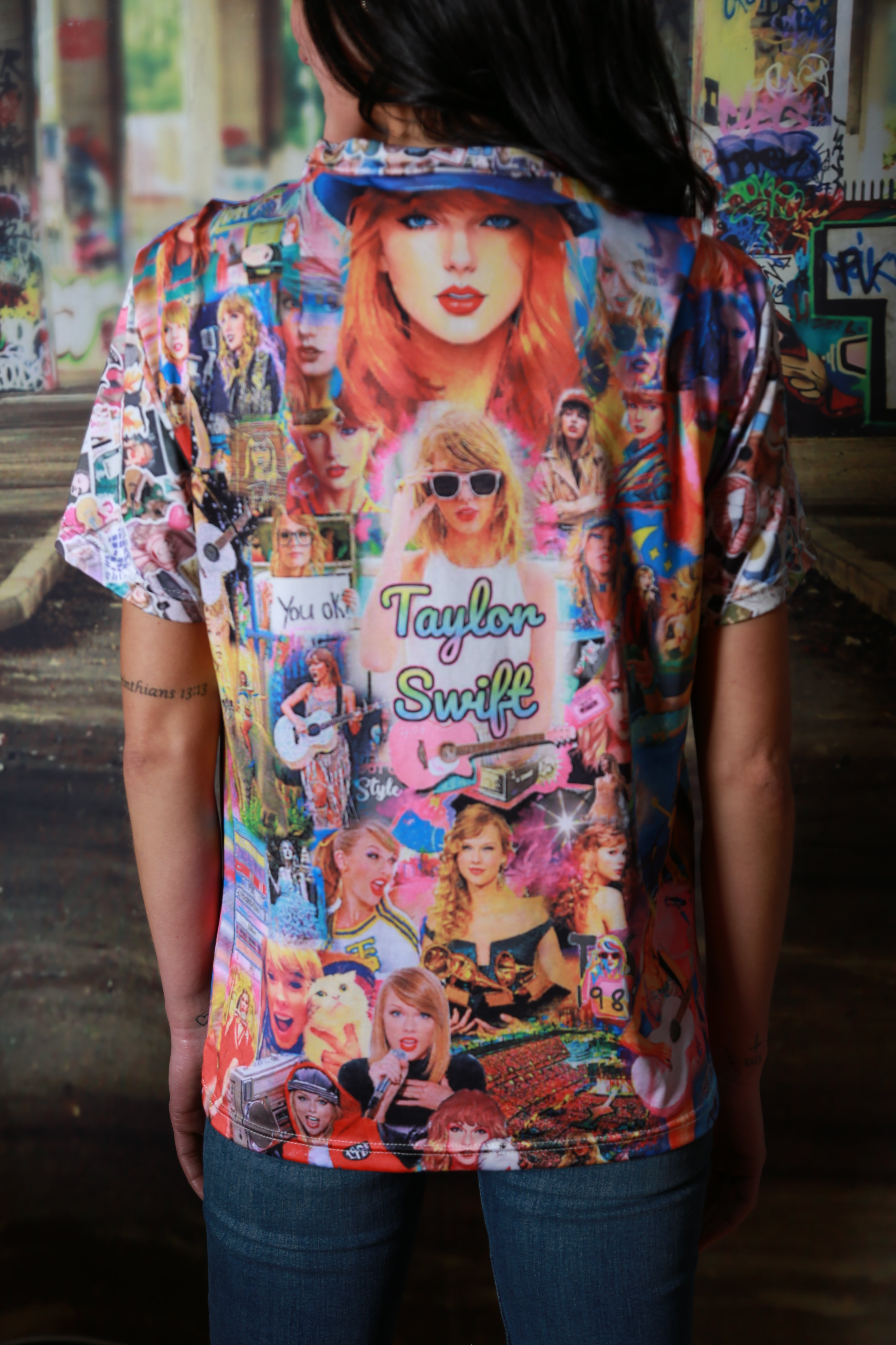 TAYLOR SWIFT "Unisex" T-Shirt