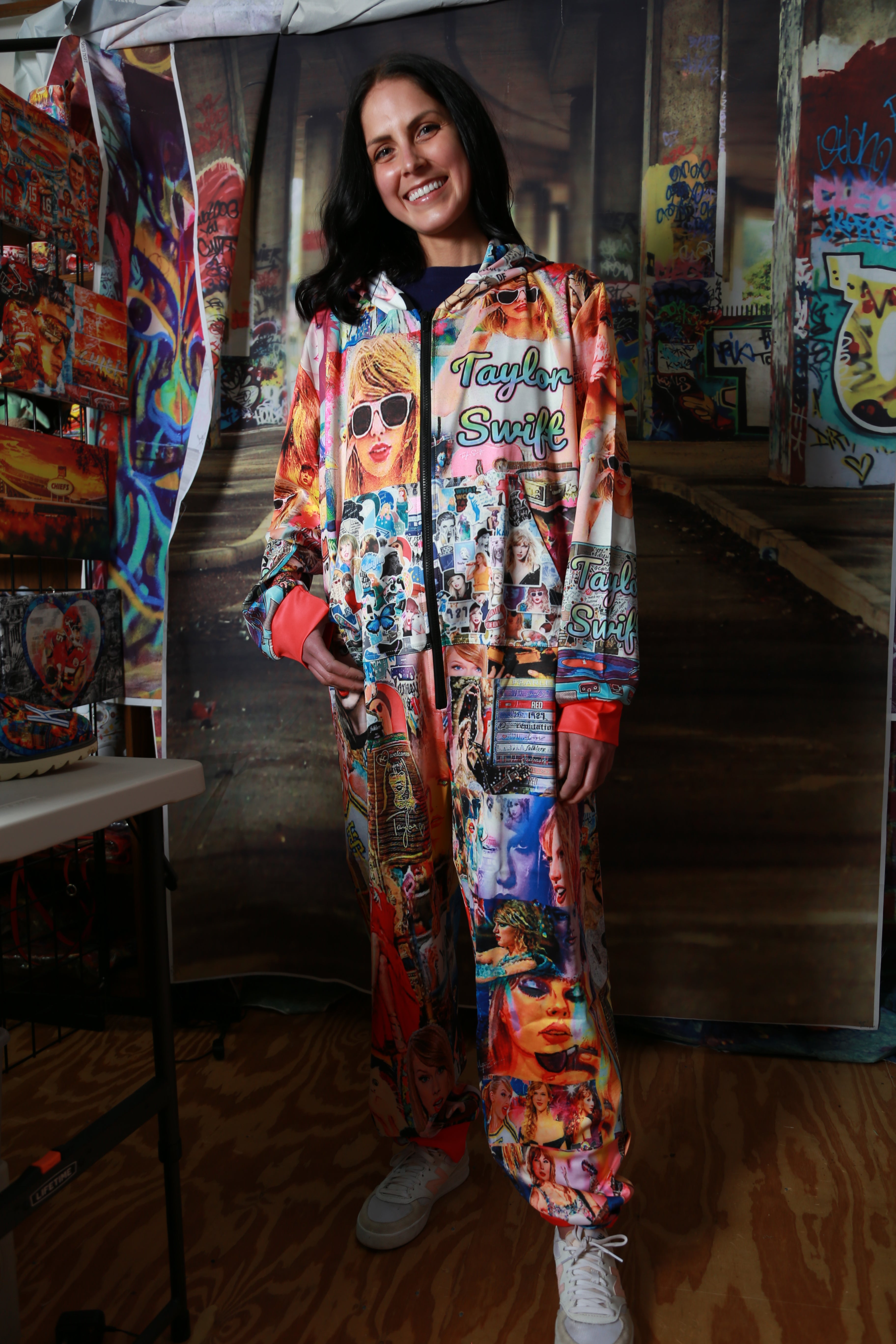 TAYLOR SWIFT "Unisex" Onesie Adult