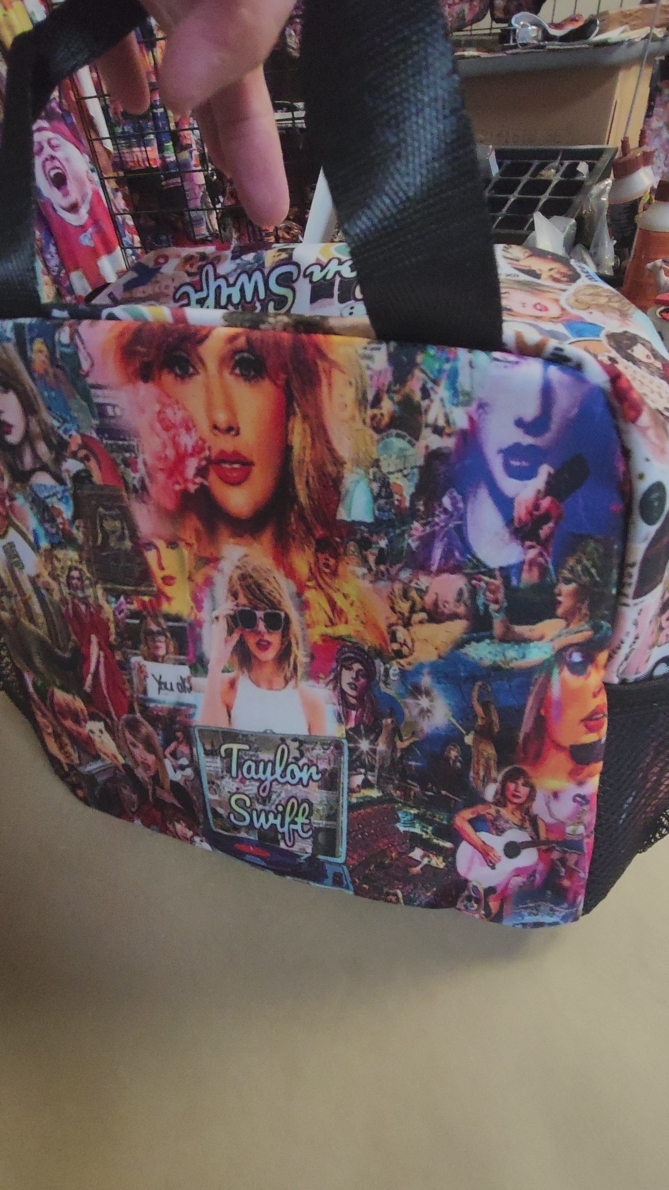 TAYLOR SWIFT PURSE/ LUNCHBAG